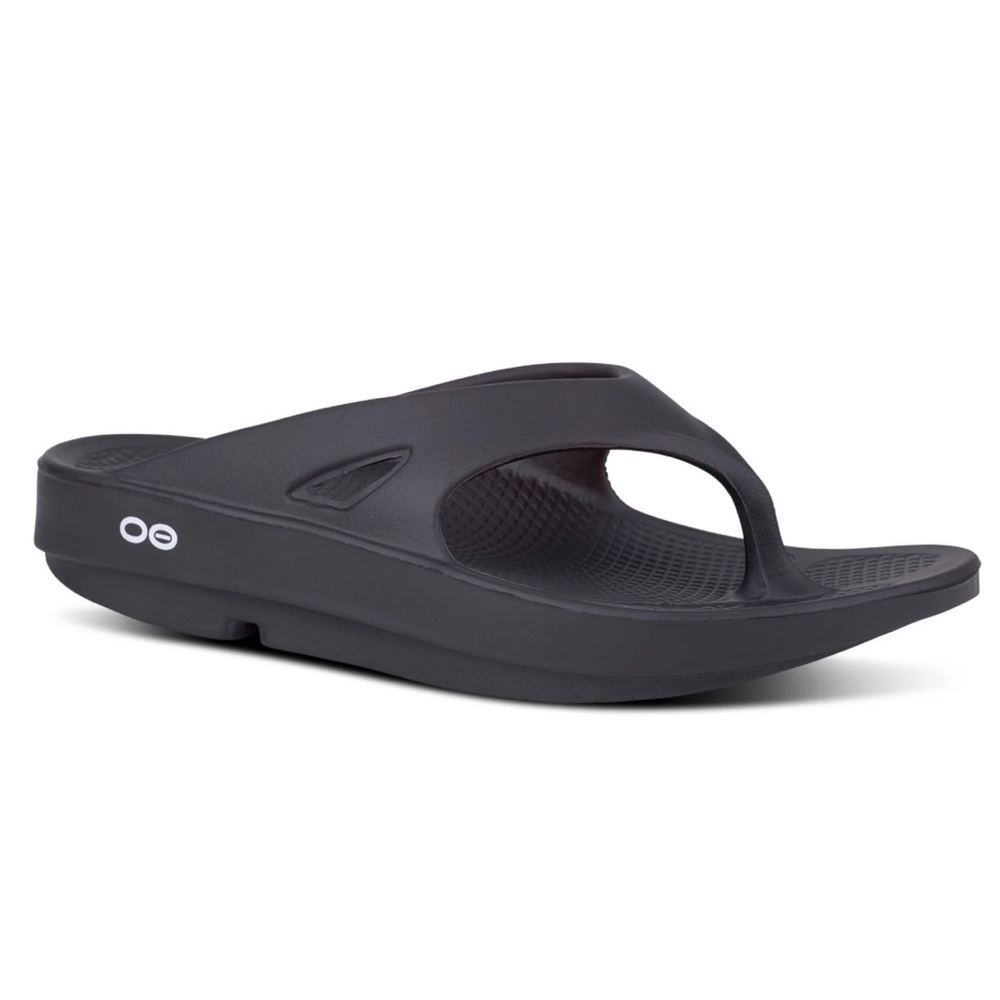 🔥 OOFOS Black Thong Slide 7